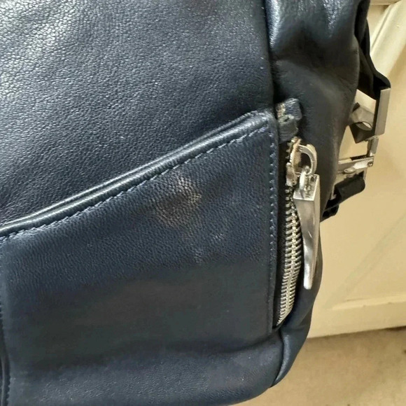 Romy Gold Navy Bag with shoulder strap - Picture 3 of 5